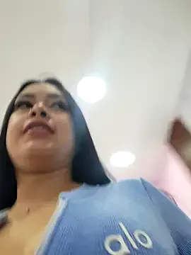 CrisMarulanda from StripChat is Freechat