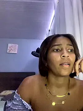 Crisschiavo from StripChat is Freechat