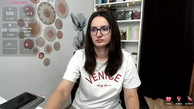 CrissNight from StripChat is Freechat