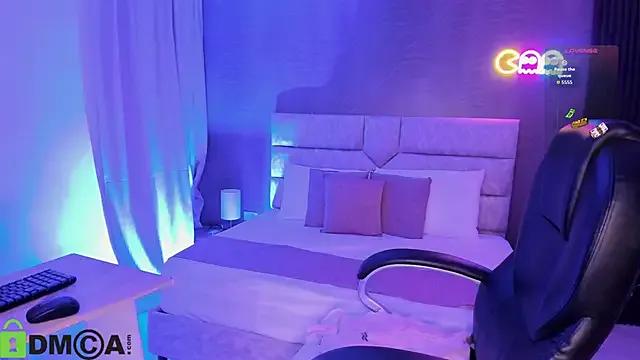 Cristal__adams from StripChat is Freechat