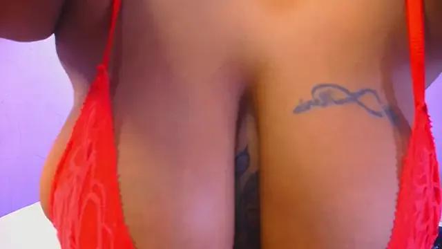 Cristal_hott1 from StripChat is Freechat