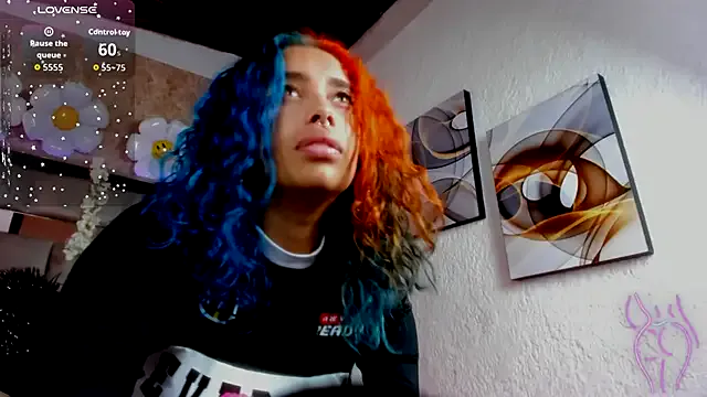 Girls: try live performances with matured performers, from dancing to quirks, in a variety of beautiful sex cams.