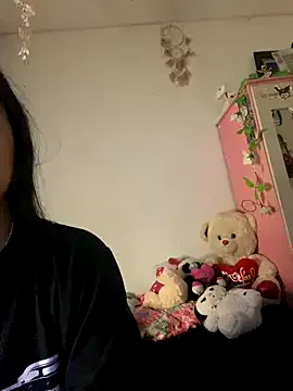 cristalxxx_hott from StripChat is Freechat