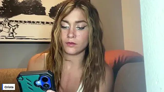 cristasworldxoxo from StripChat is Freechat