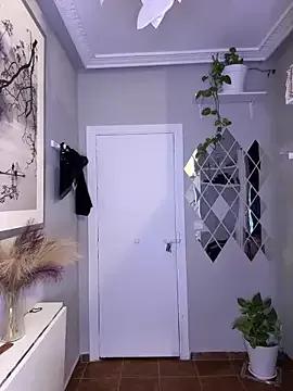 Crystal_________ from StripChat is Freechat