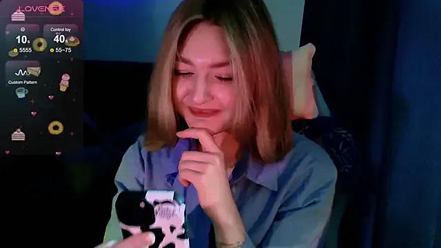 cute1stranger from StripChat is Freechat