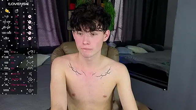 Cute_Mike from StripChat is Freechat