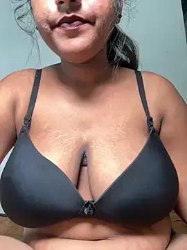 Cute_mikii from StripChat is Freechat