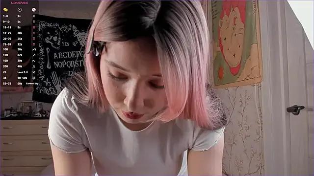 CutiePatoootie from StripChat is Freechat