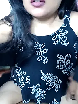 Cuty-Lina from StripChat is Freechat