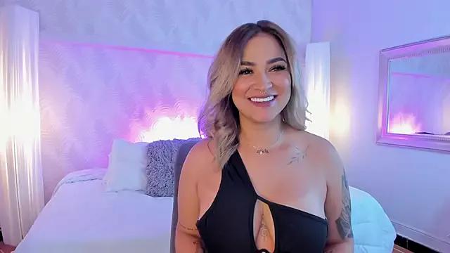 Girls: try live performances with matured performers, from dancing to quirks, in a variety of beautiful sex cams.