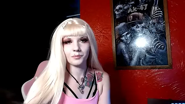 Girls: try live performances with matured performers, from dancing to quirks, in a variety of beautiful sex cams.