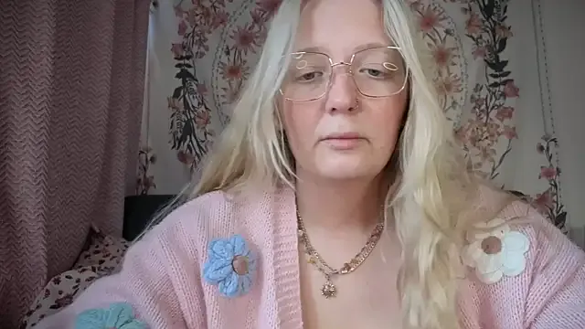 Daisyxoxo_ from StripChat