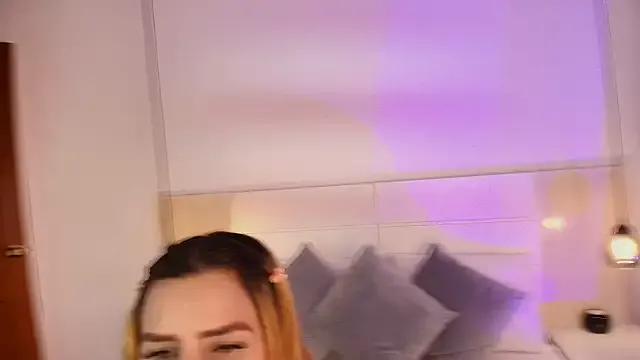 Dakota_Megan_69 from StripChat is Freechat