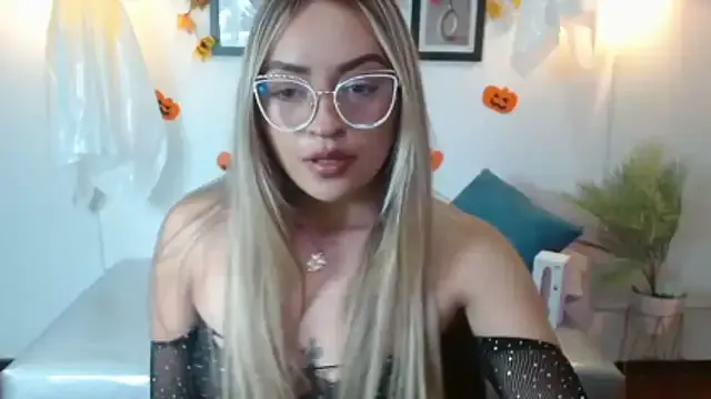 Dakota_Rouse_lx from StripChat is Freechat