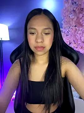 DaliaPearl from StripChat is Freechat