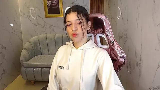 dalilah420_s from StripChat is Freechat