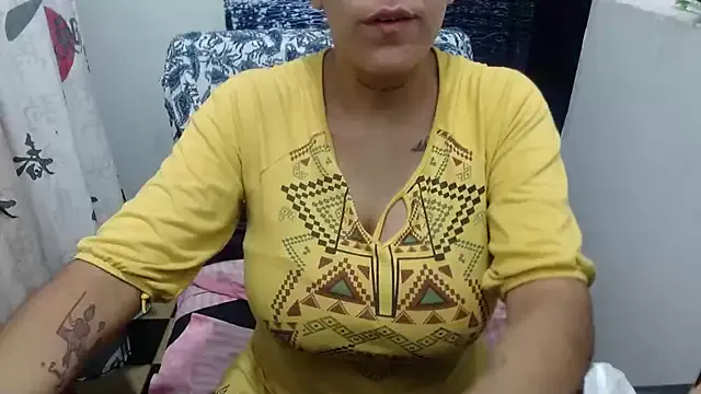 dalilah_pervertt from StripChat is Freechat