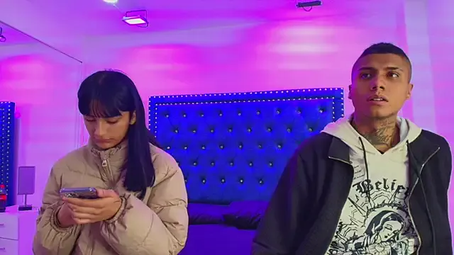 Girls: try live performances with matured performers, from dancing to quirks, in a variety of beautiful sex cams.