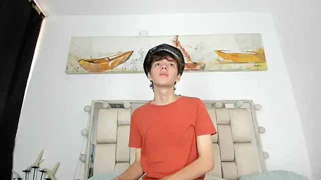 Girls: try live performances with matured performers, from dancing to quirks, in a variety of beautiful sex cams.