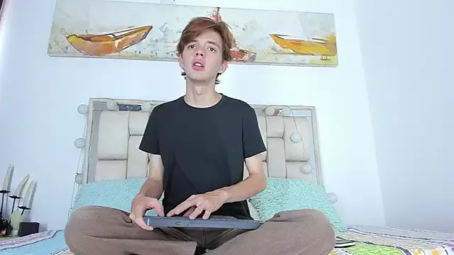 Girls: try live performances with matured performers, from dancing to quirks, in a variety of beautiful sex cams.