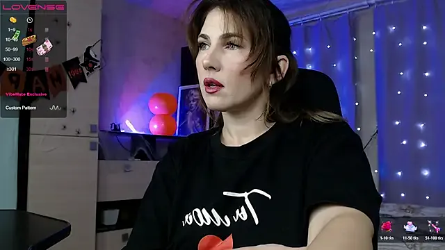 Girls: try live performances with matured performers, from dancing to quirks, in a variety of beautiful sex cams.