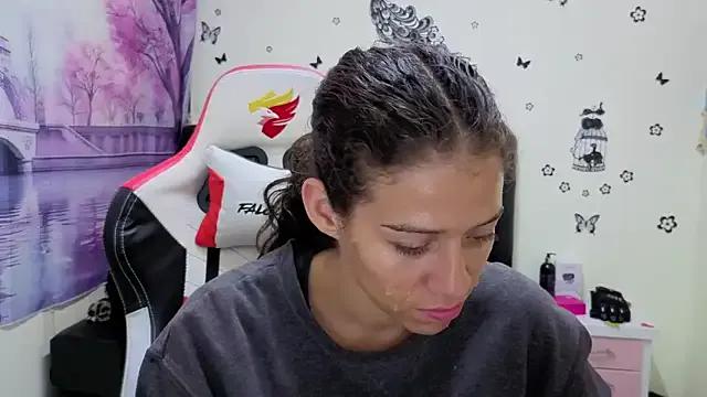daniela_rivasth from StripChat is Freechat