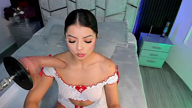 Girls: try live performances with matured performers, from dancing to quirks, in a variety of beautiful sex cams.