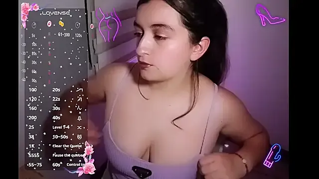 DanniG2000_ from StripChat is Freechat