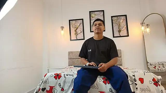 DannySamm from StripChat is Freechat