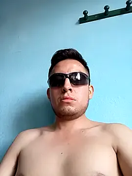 dantevelez from StripChat is Freechat