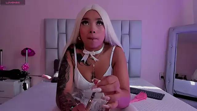 Girls: try live performances with matured performers, from dancing to quirks, in a variety of beautiful sex cams.