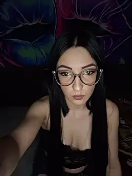 DarkAly from StripChat is Freechat