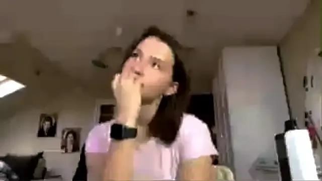 DarlineBrustera from StripChat is Freechat