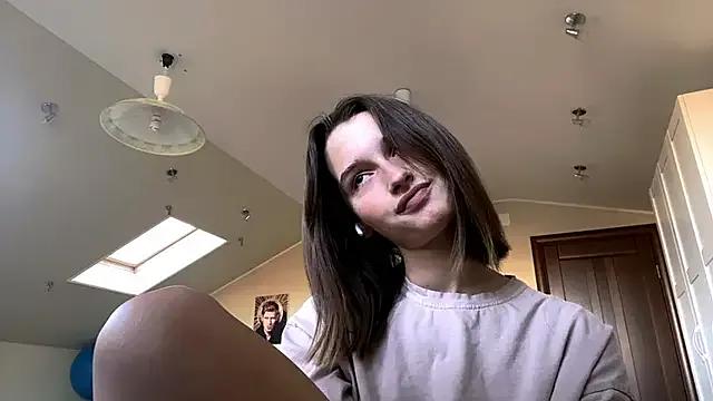 DarlineBrustera from StripChat is Freechat