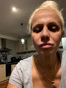 DeborahXPorn from StripChat is Freechat