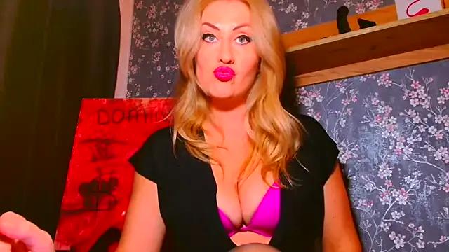 Girls: try live performances with matured performers, from dancing to quirks, in a variety of beautiful sex cams.