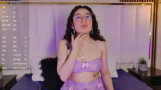 DemiJones_ from StripChat is Freechat