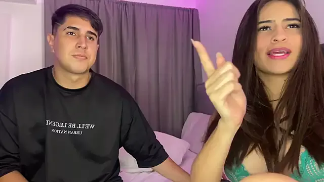 Dereckbrownn from StripChat