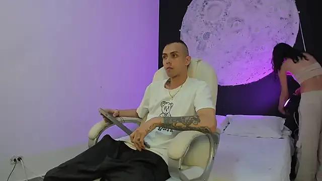 DerryAndIzzy from StripChat is Freechat