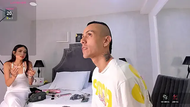 DerryAndIzzy from StripChat is Freechat