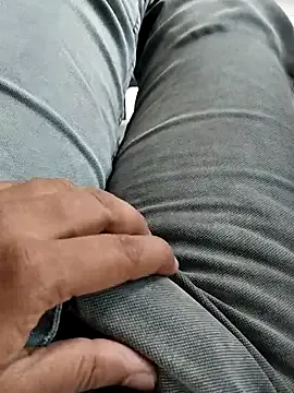 Desi_muslimcouple from StripChat is Freechat