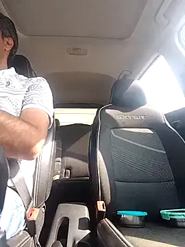 Desiandaz from StripChat is Freechat