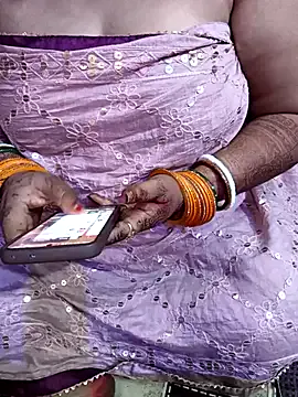 DesiNatkatBhabhi from StripChat is Freechat