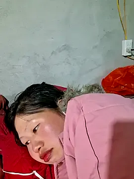 diamond-- from StripChat is Freechat