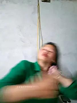 diamond-- from StripChat is Freechat