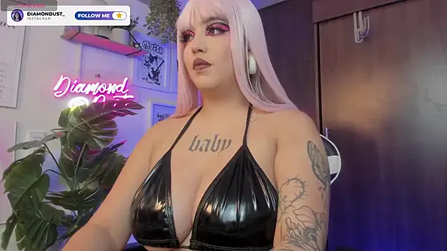 Girls: try live performances with matured performers, from dancing to quirks, in a variety of beautiful sex cams.