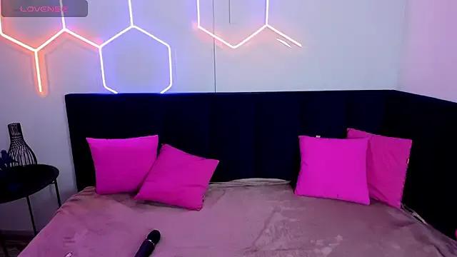 Girls: try live performances with matured performers, from dancing to quirks, in a variety of beautiful sex cams.