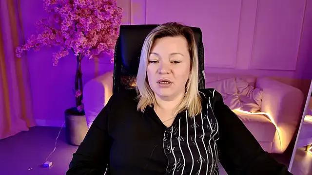 DianaHaworn from StripChat is Freechat