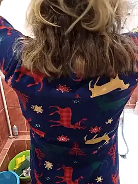 DienkaGreen from StripChat